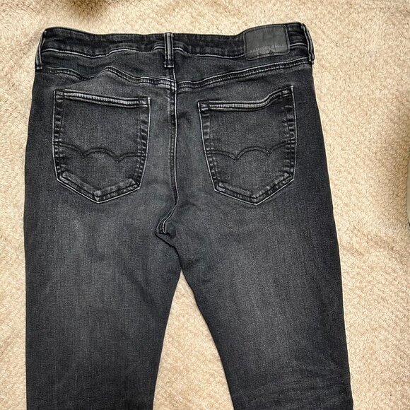 AMERICAN EAGLE 33x34 - Picture 1 of 4